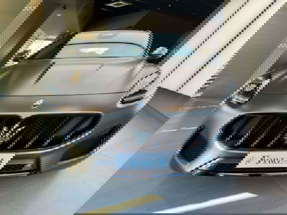Maserati Grecale usata a Torino (2)