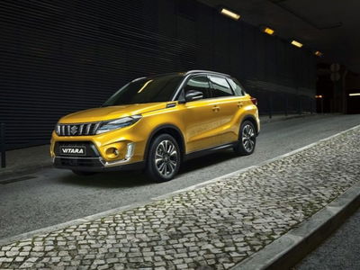Suzuki Vitara 1.4 Hybrid Easy Top del 2021 usata a Torino