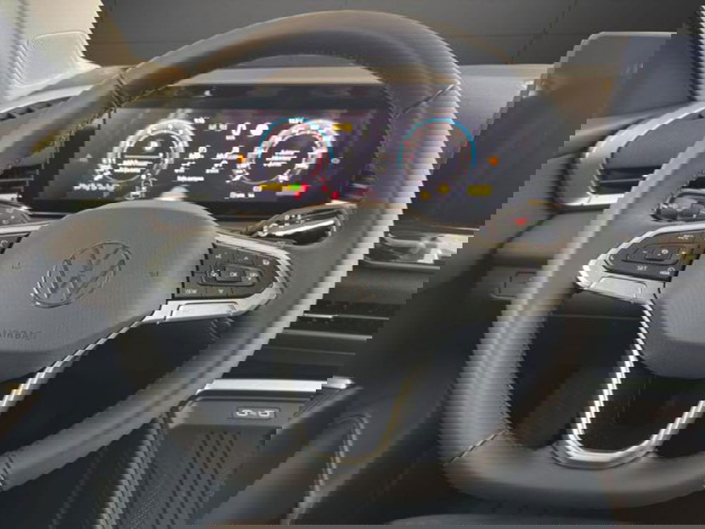 Volkswagen T-Roc nuova a Milano (10)