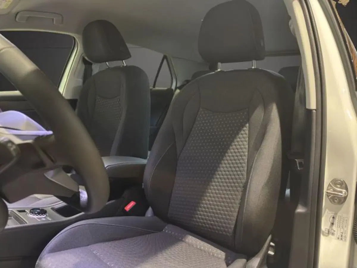 Volkswagen T-Roc nuova a Milano (10)