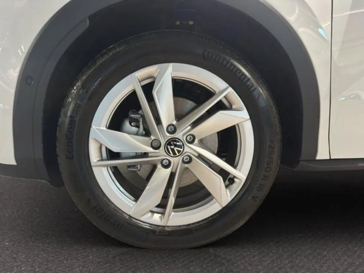 Volkswagen T-Roc nuova a Milano (11)