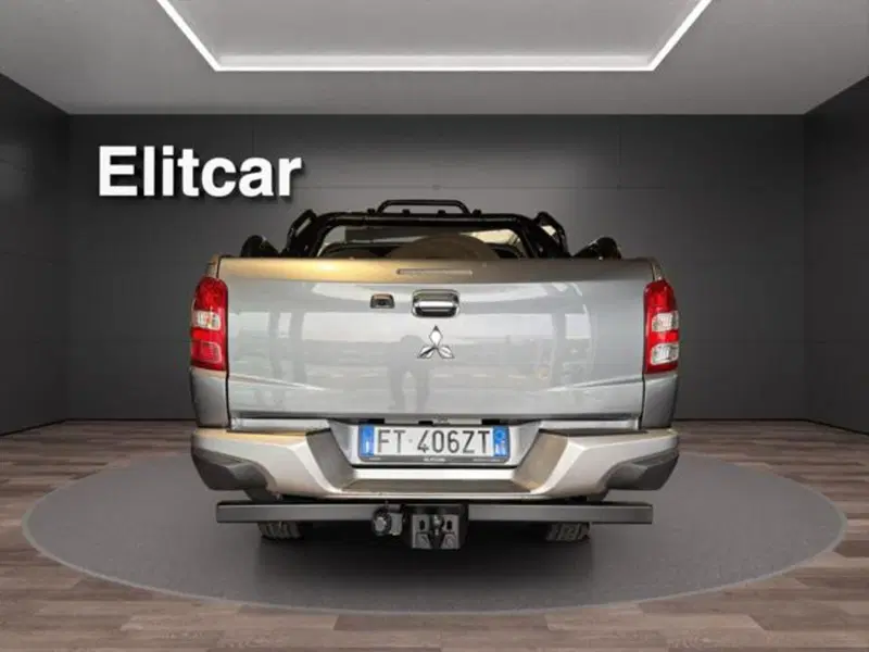 Mitsubishi L200 usata a Milano (13)