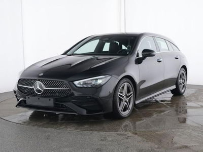 Mercedes-Benz CLA Shooting Brake 180 AMG Line Premium Plus auto del 2024 usata a Magenta