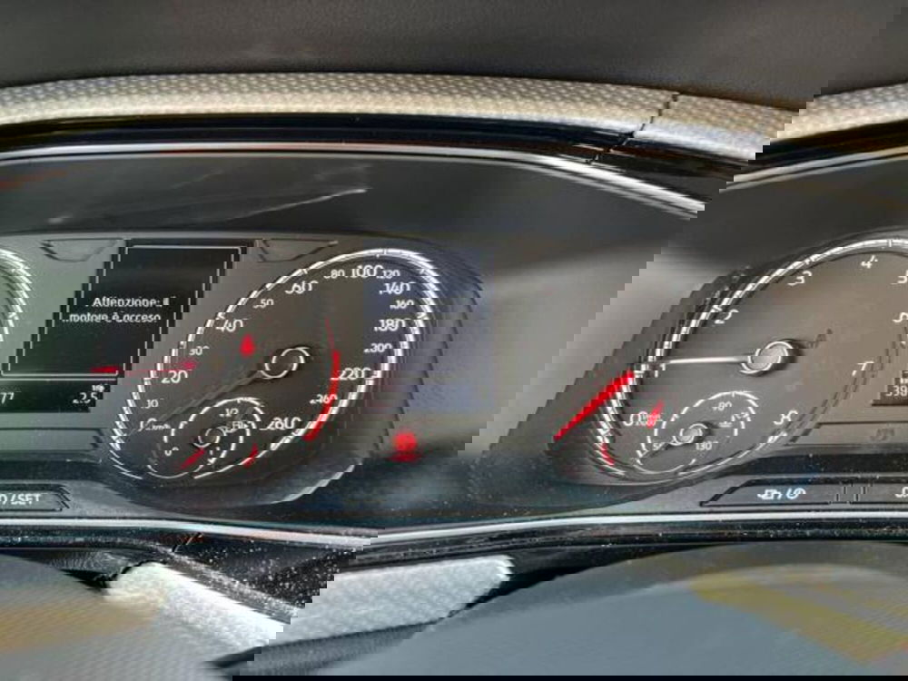 Volkswagen T-Cross usata a Milano (15)