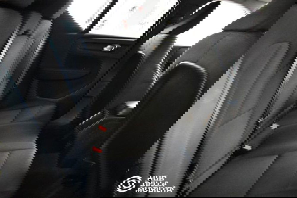 Volvo XC40 usata a Perugia (11)