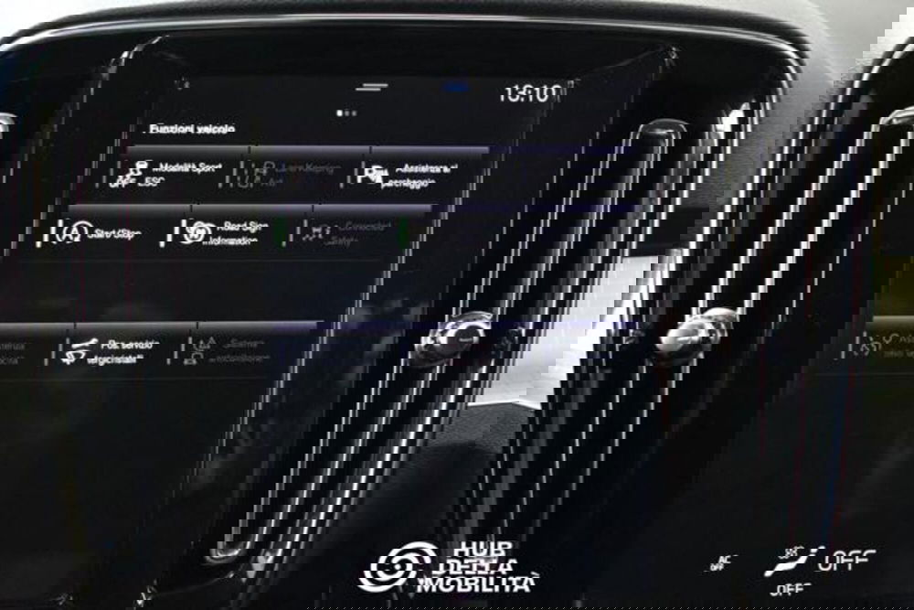 Volvo XC40 usata a Perugia (18)