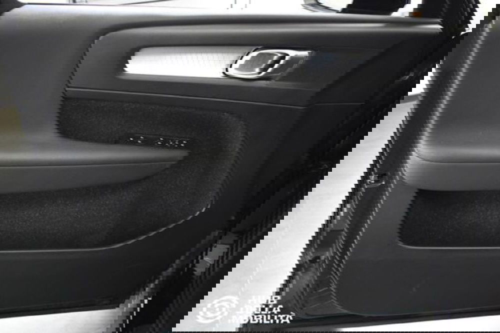 Volvo XC40 usata a Perugia (7)