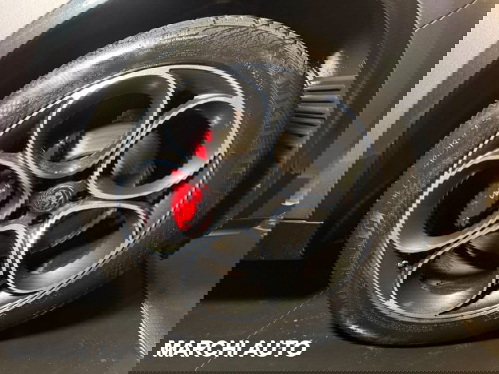 Alfa Romeo Stelvio usata a Perugia (9)