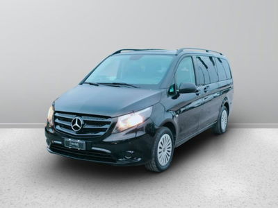 Mercedes-Benz Vito tourer 116 cdi long Pro 9G-tronic del 2022 usata a Mosciano Sant'Angelo