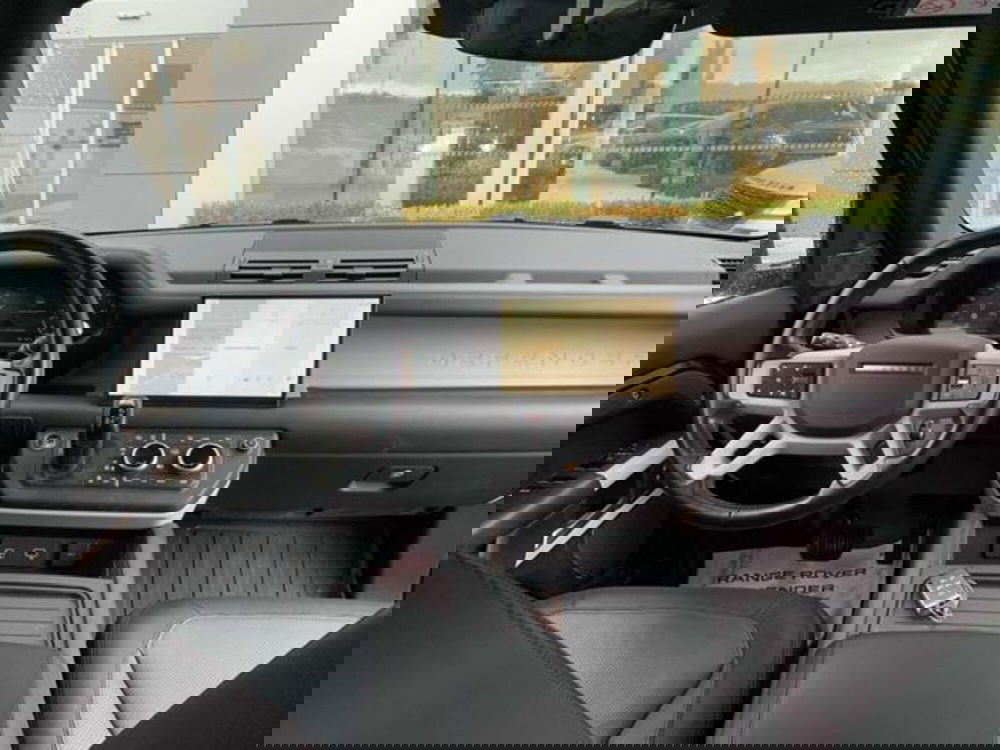 Land Rover Defender usata a Lucca (10)