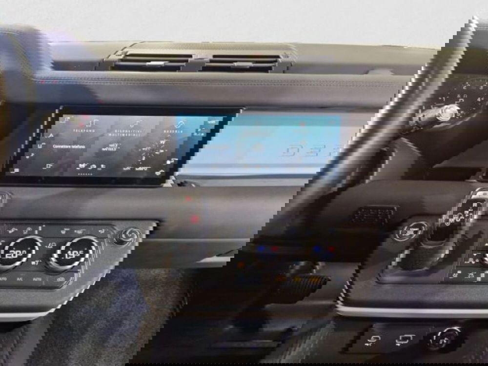 Land Rover Defender usata a Livorno (16)