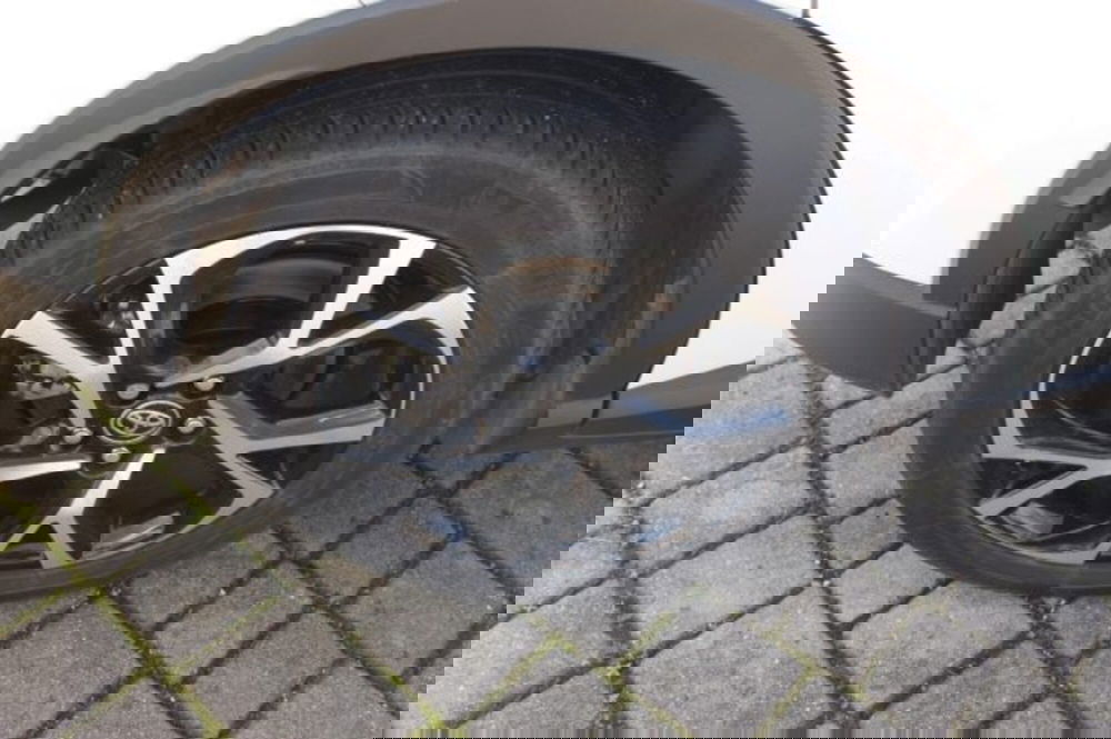 Toyota Toyota C-HR usata a Roma (15)