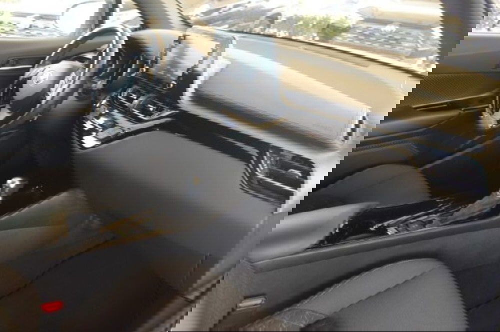 Toyota Toyota C-HR usata a Roma (6)