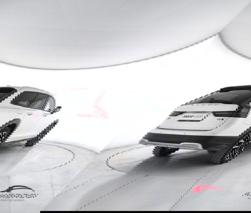 Volvo V90 Cross Country usata a Perugia (3)