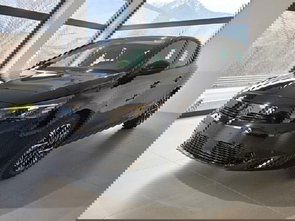 Opel Corsa nuova a Sondrio