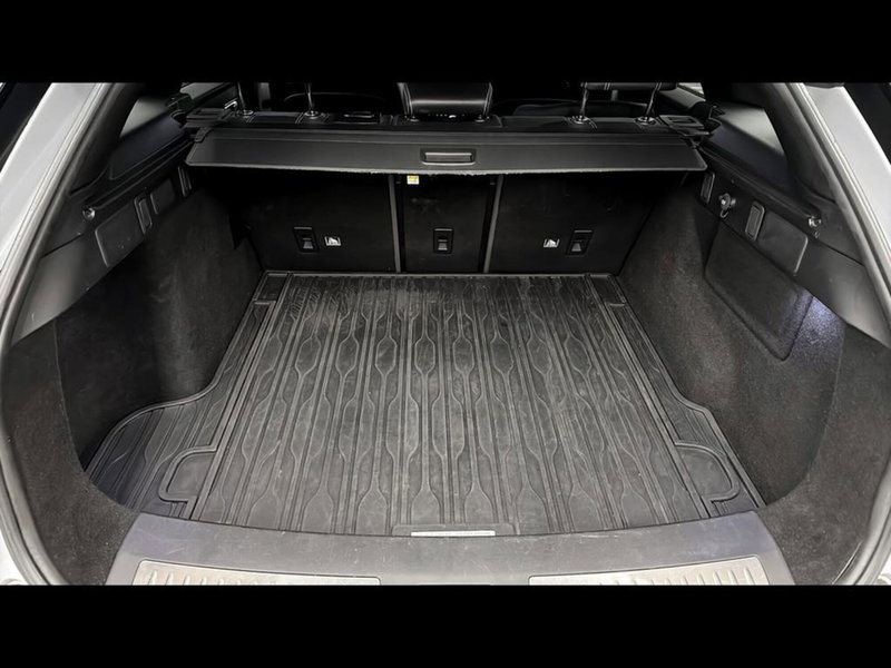 Land Rover Range Rover Velar usata a Varese (13)