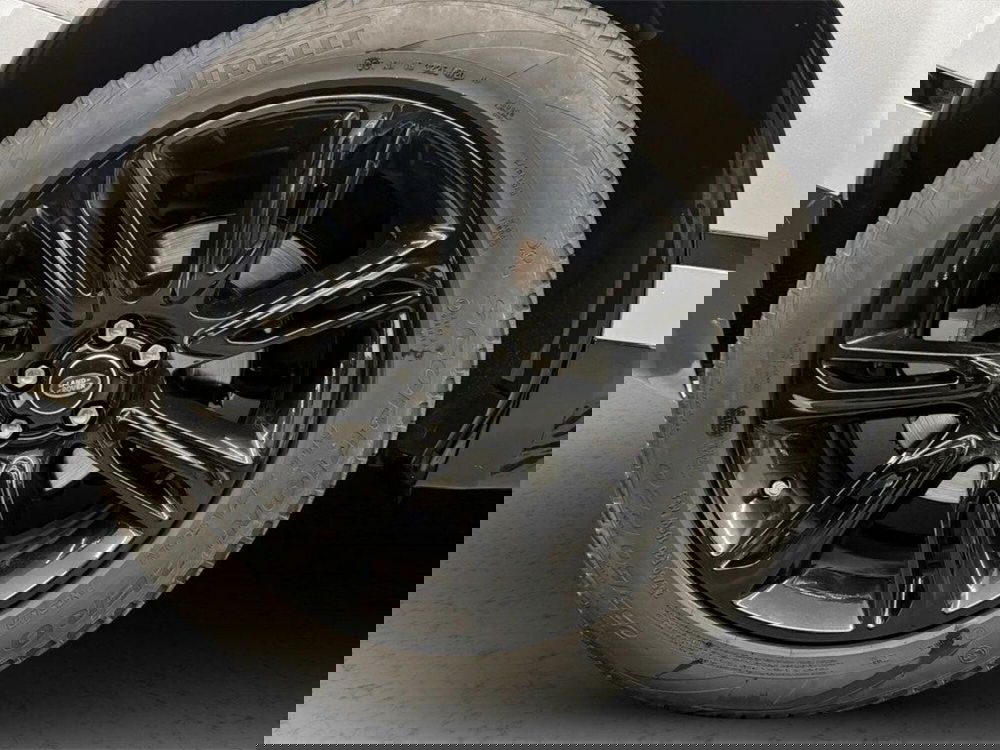 Land Rover Range Rover Velar usata a Varese (8)