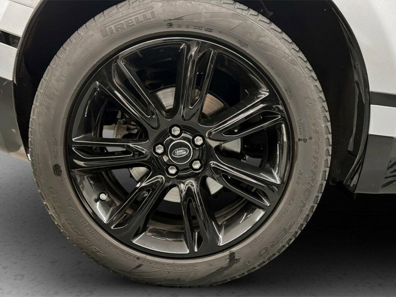 Land Rover Range Rover Velar usata a Varese (8)