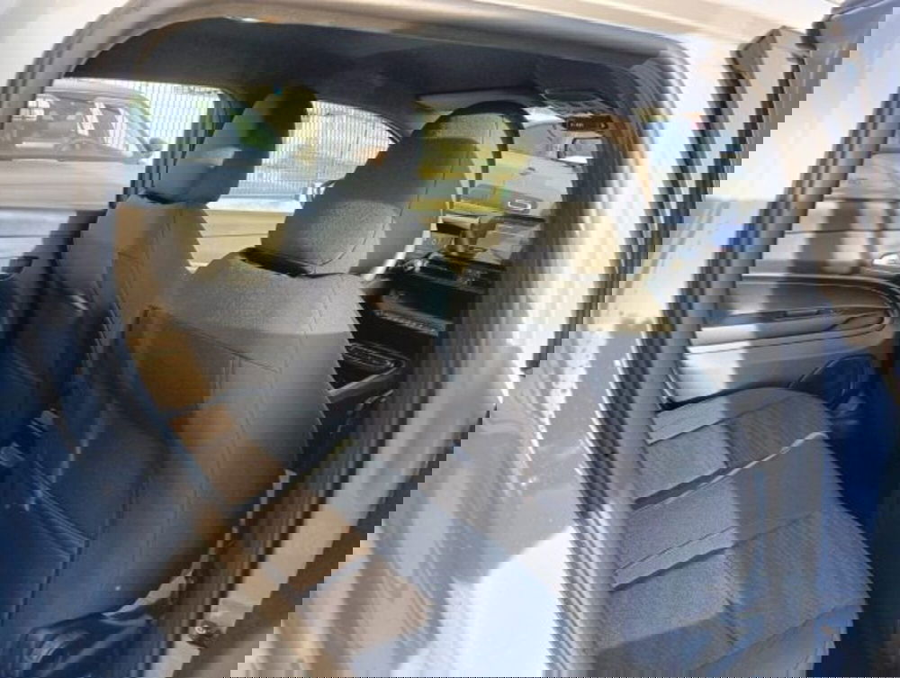 Jeep Avenger nuova a Brescia (19)