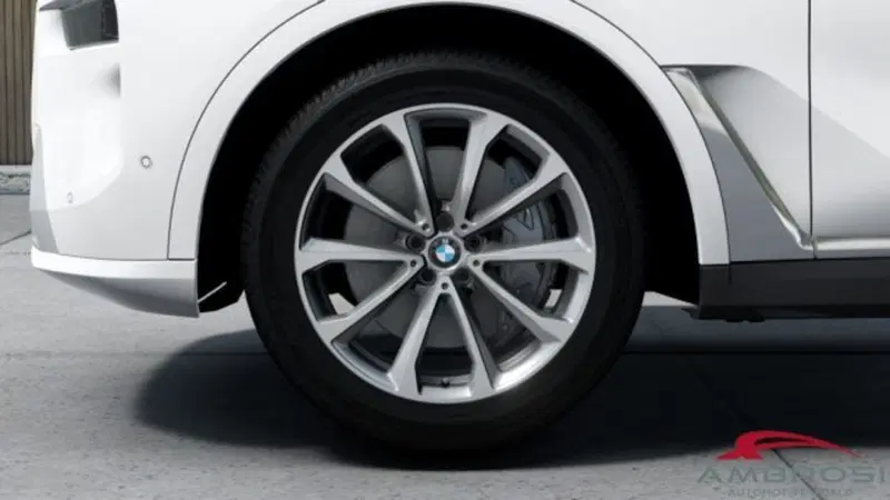 BMW X7 nuova a Perugia (7)