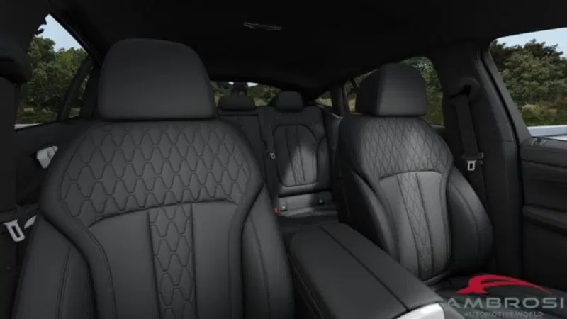BMW X6 nuova a Perugia (9)