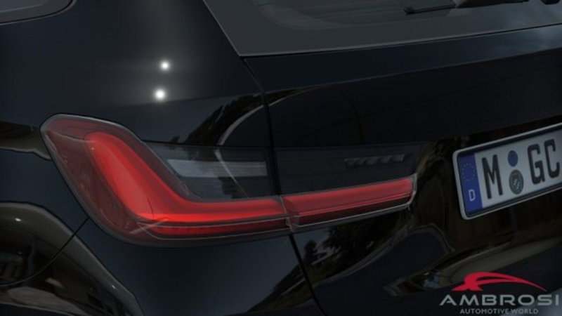 BMW Serie 3 Touring nuova a Perugia (7)