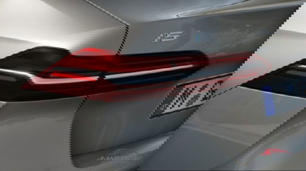 BMW i5 Touring nuova a Perugia (7)