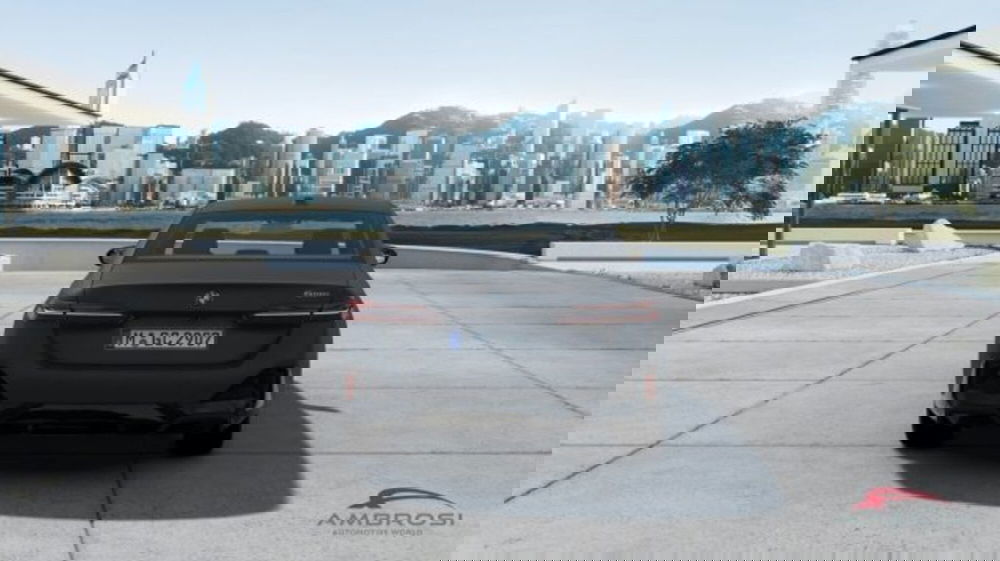 BMW Serie 5 nuova a Perugia (5)