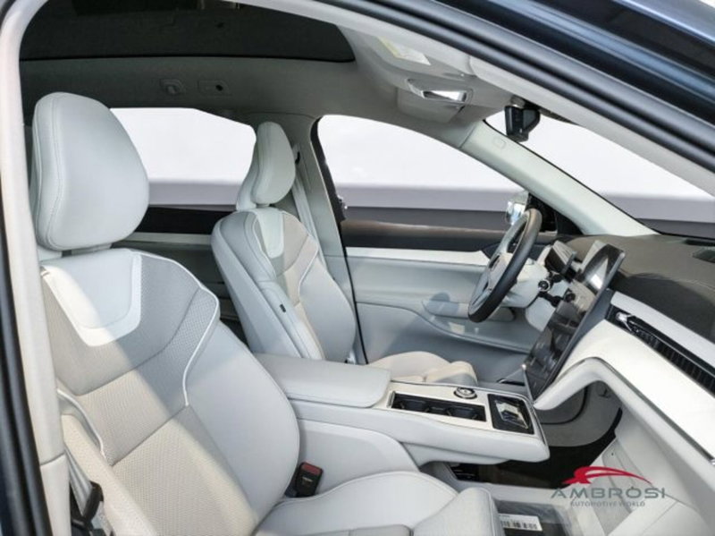 Volvo EX90 nuova a Perugia (8)