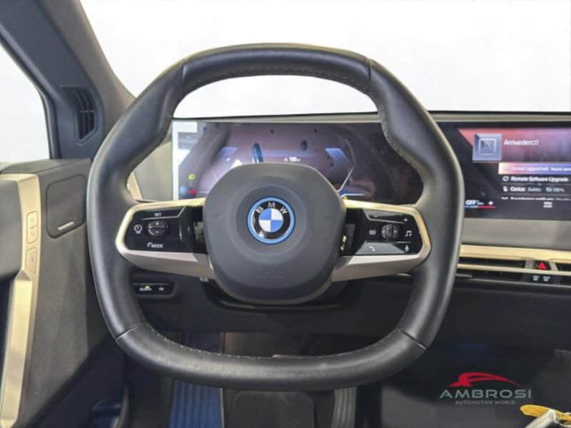 BMW iX usata a Perugia (13)