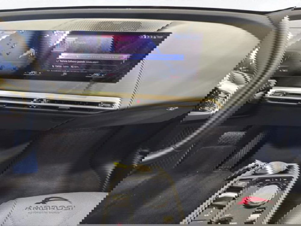 BMW iX usata a Perugia (15)