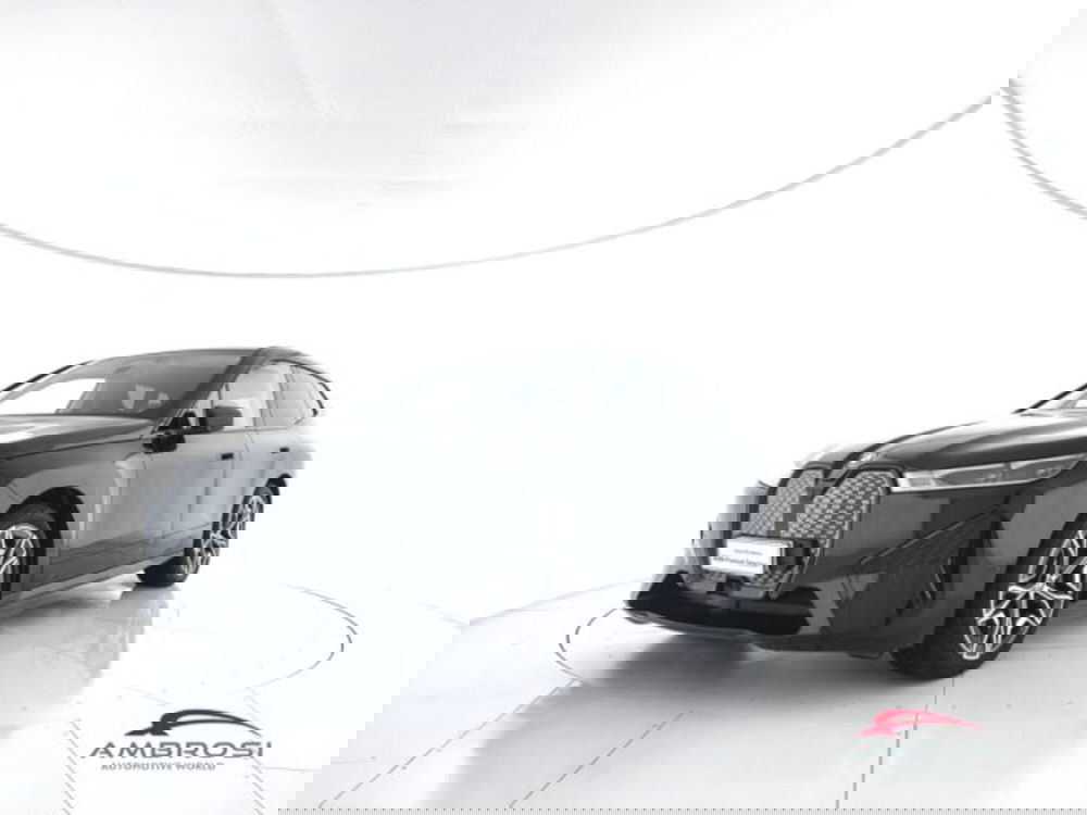 BMW iX usata a Perugia