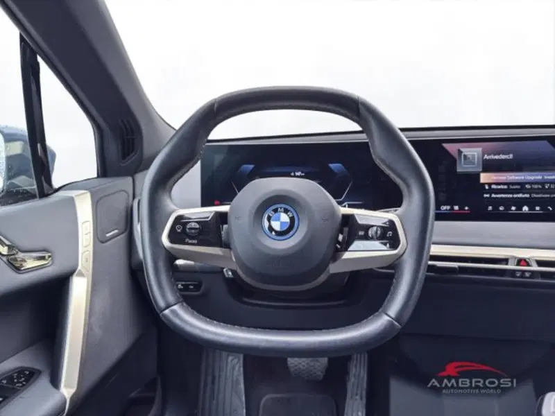 BMW iX usata a Perugia (14)