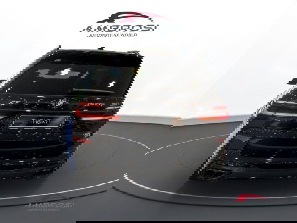 BMW X7 nuova a Perugia (8)