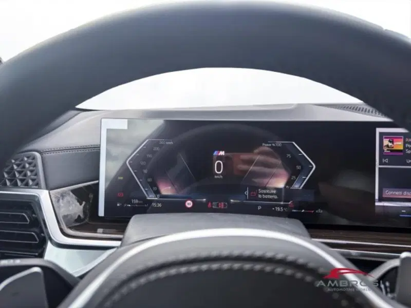BMW X6 nuova a Perugia (12)