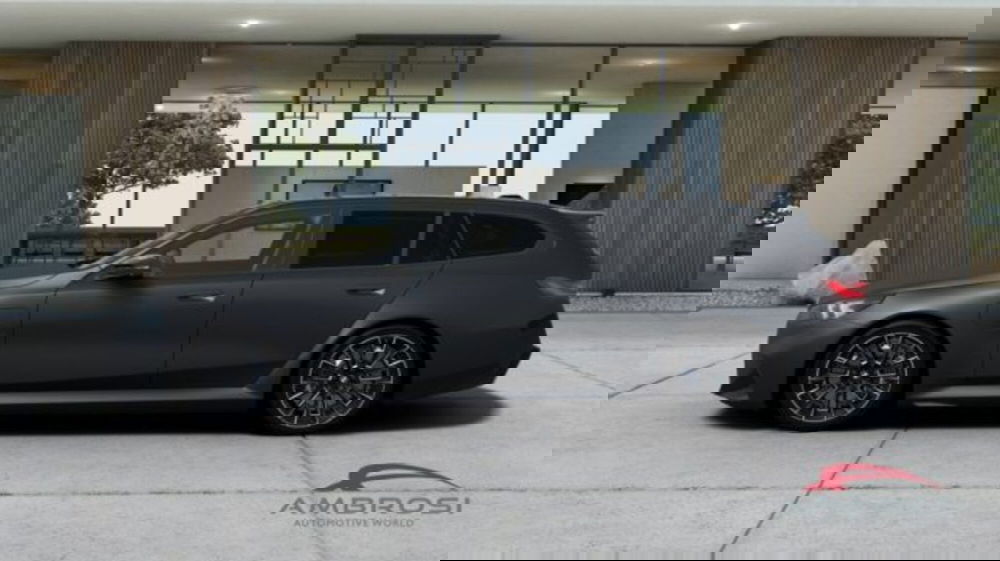 BMW Serie 5 Touring nuova a Perugia (3)