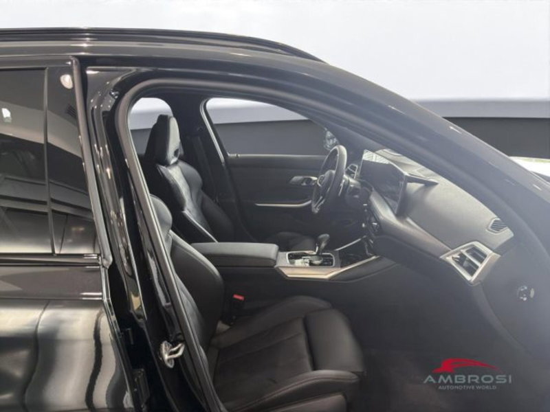 BMW Serie 3 Touring nuova a Perugia (11)