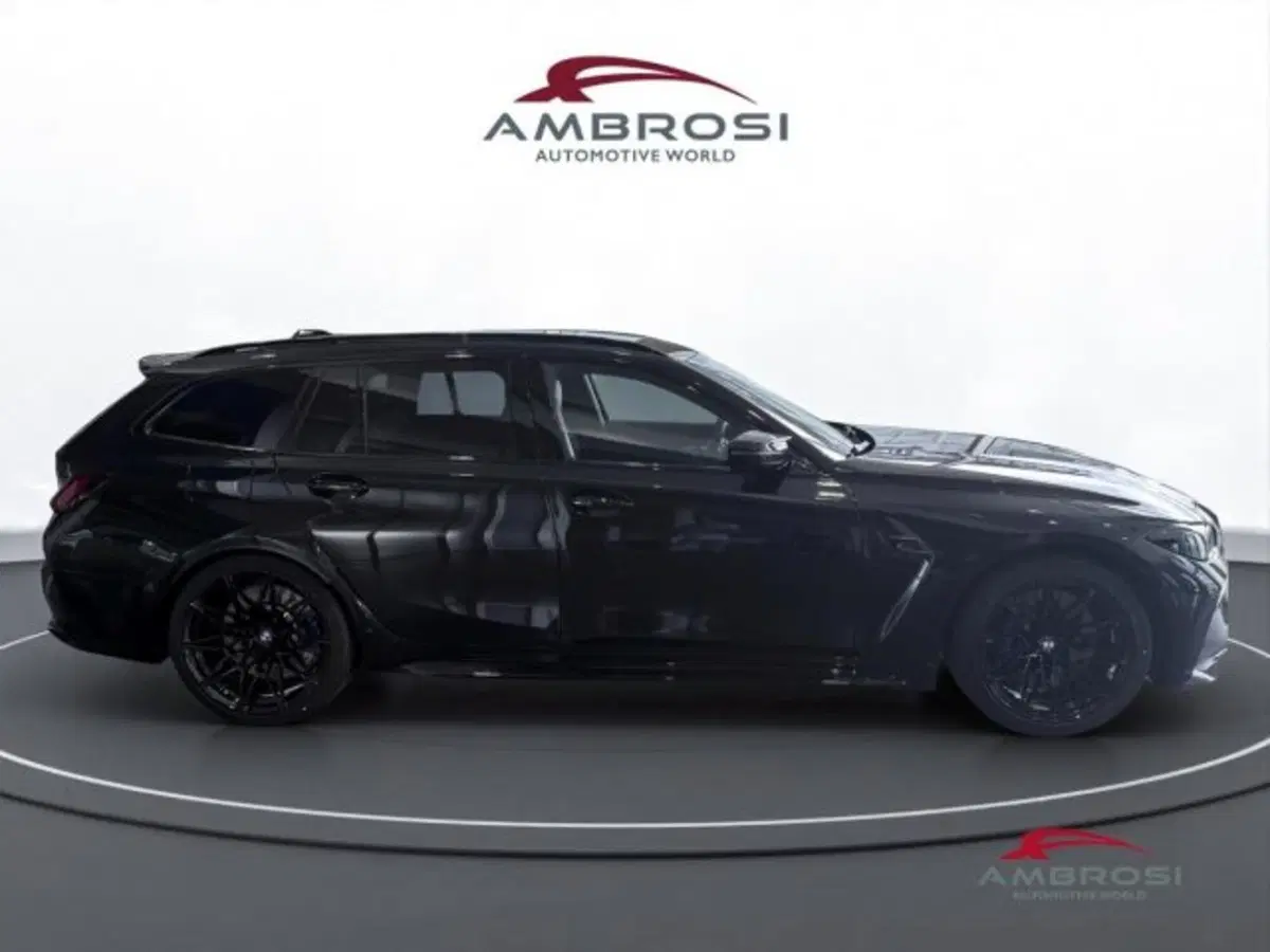 BMW Serie 3 Touring nuova a Perugia (5)