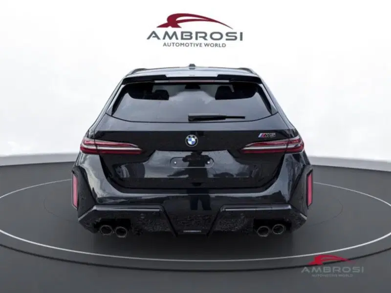 BMW Serie 5 Touring nuova a Perugia (8)
