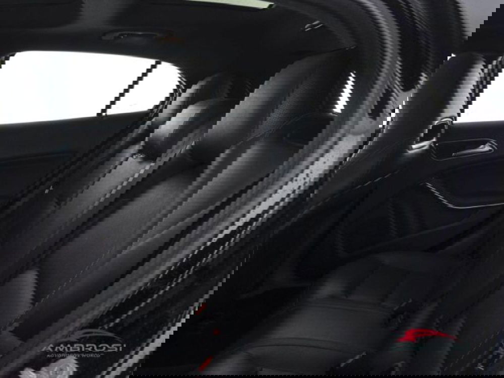 Mercedes-Benz GLA SUV usata a Perugia (10)