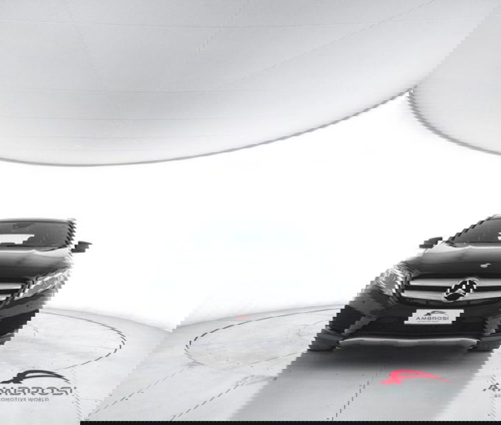 Mercedes-Benz GLA SUV usata a Perugia (5)