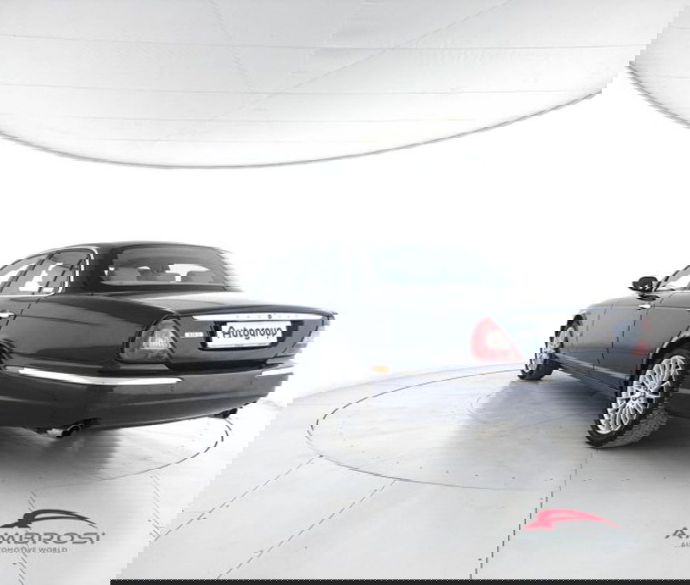 Jaguar XJ usata a Perugia (4)