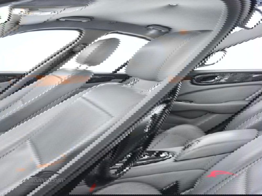 Jaguar XJ usata a Perugia (9)