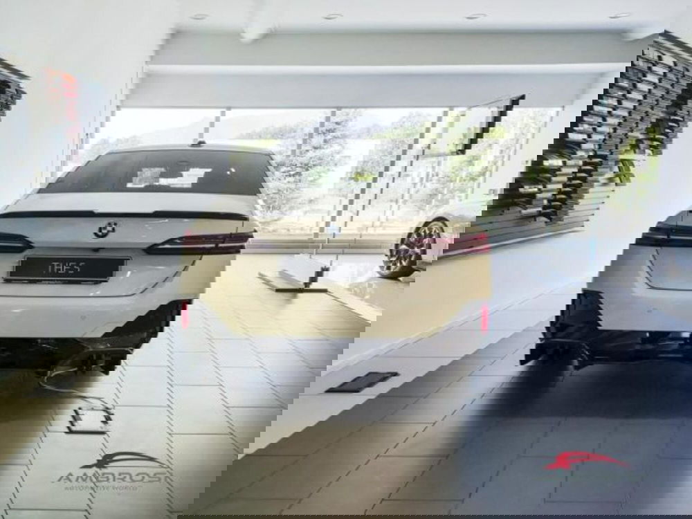 BMW Serie 5 nuova a Perugia (6)