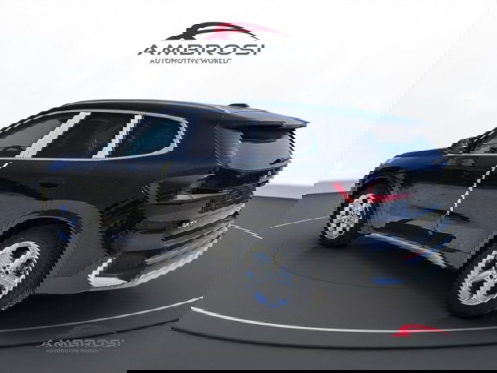 BMW iX1 usata a Perugia (4)