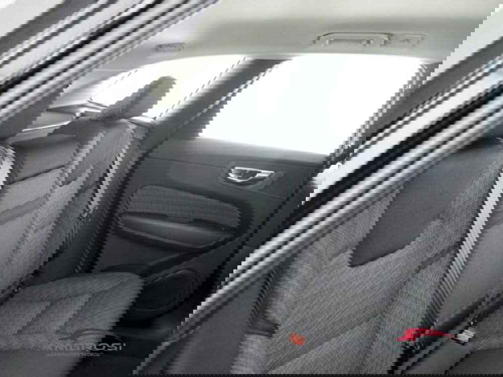 Volvo XC60 usata a Perugia (11)