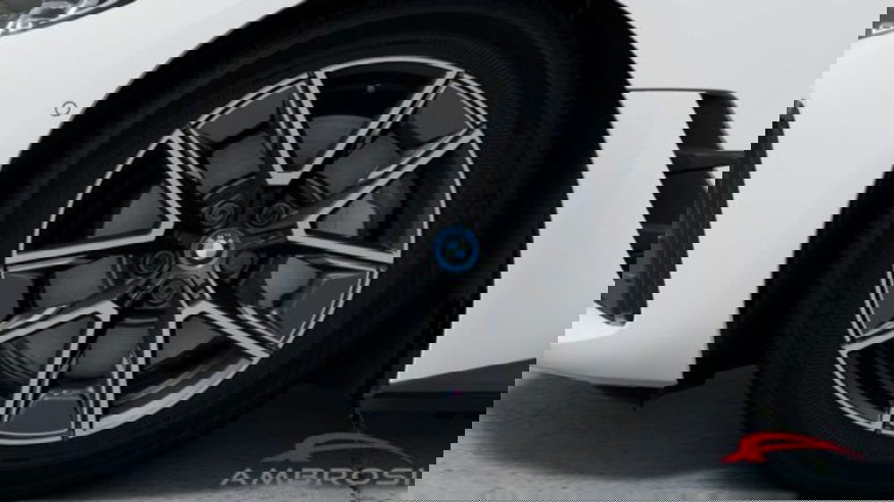 BMW i4 nuova a Perugia (7)