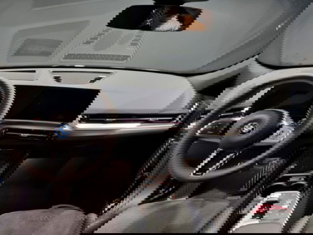 BMW iX1 nuova a Perugia (8)