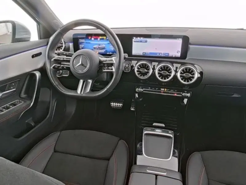 Mercedes-Benz Classe A usata a Milano (7)
