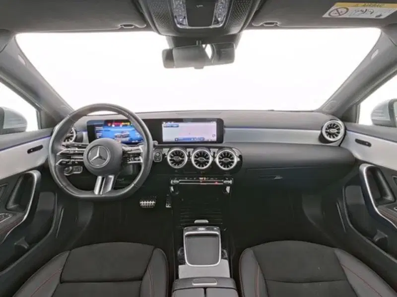 Mercedes-Benz Classe A usata a Milano (8)